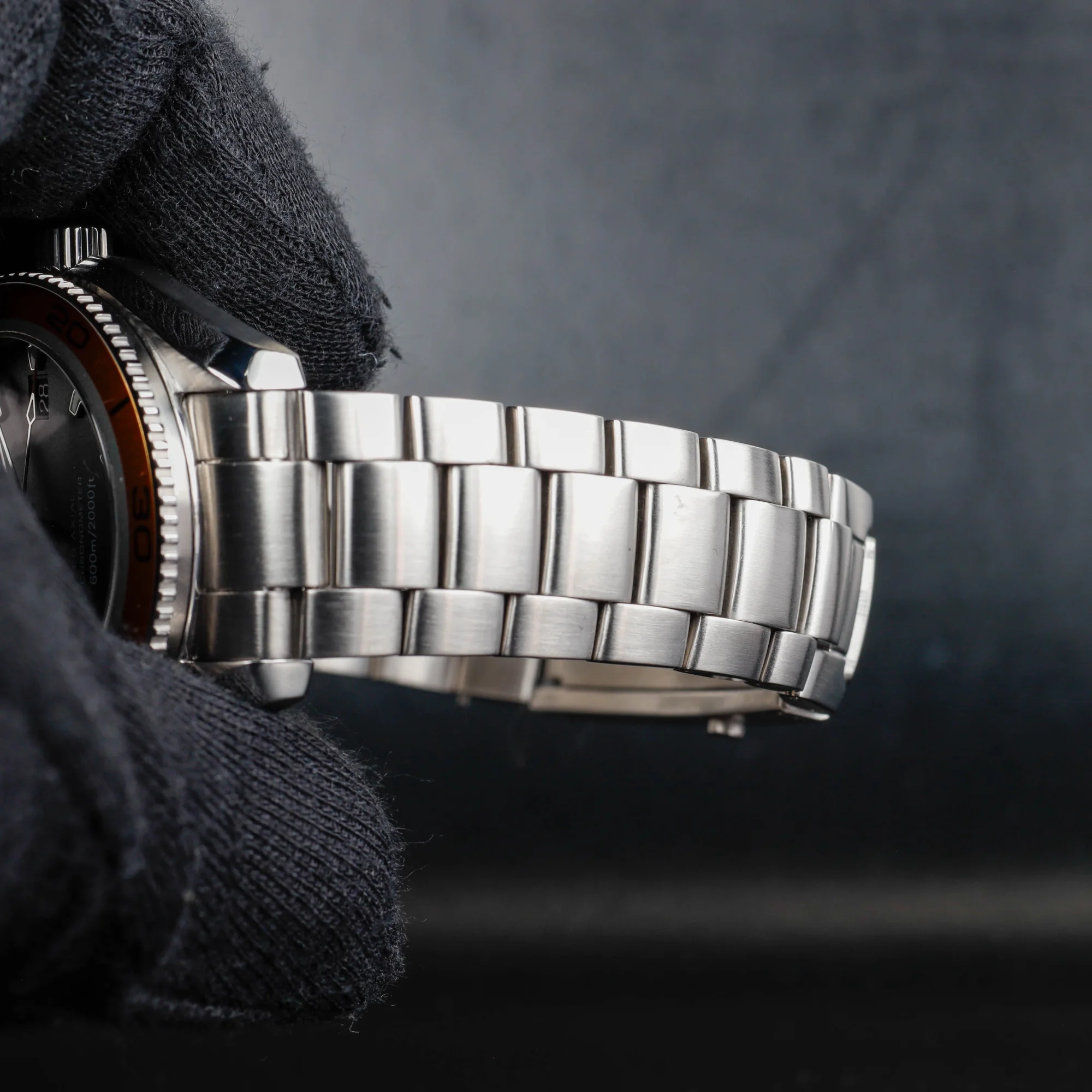Oméga Seamaster Planet Ocean acier 9