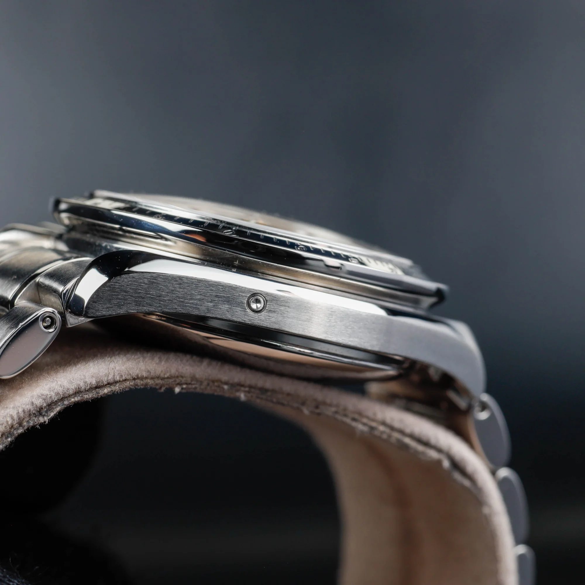 Omega Speedmaster Day Date steel 6