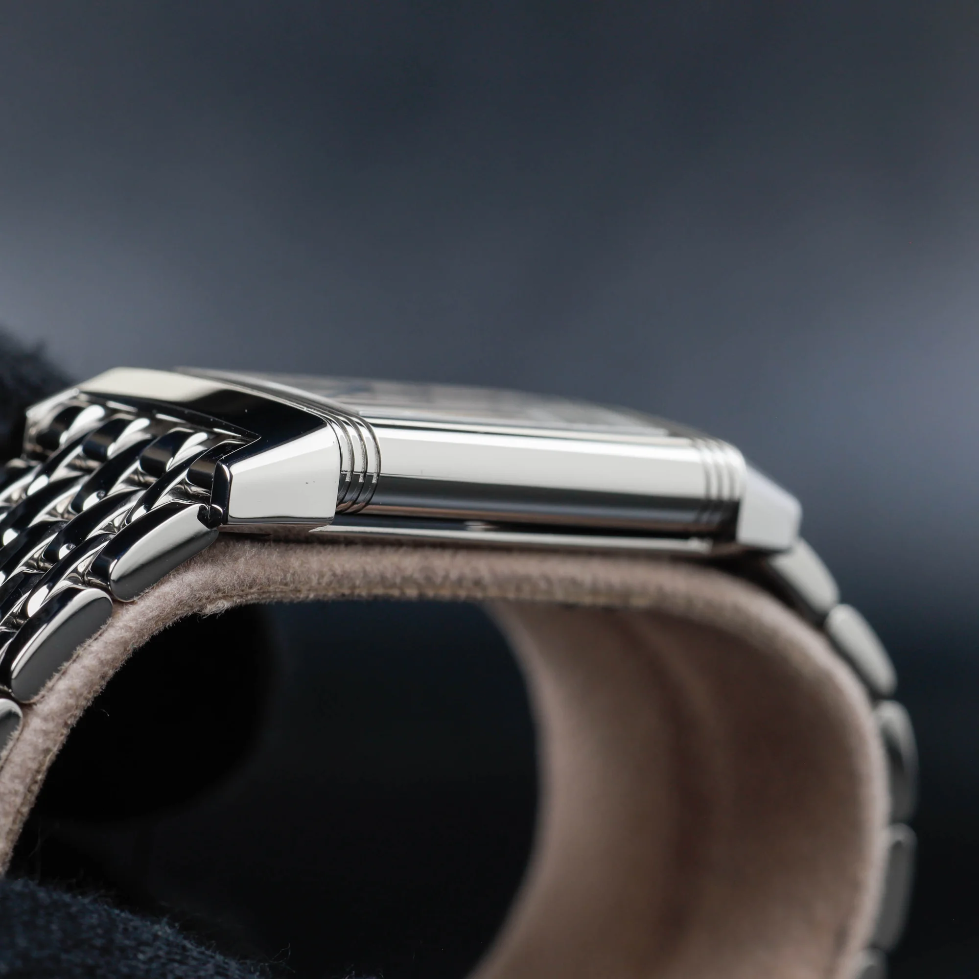 Jaeger-LeCoultre Reverso Classique steel 6
