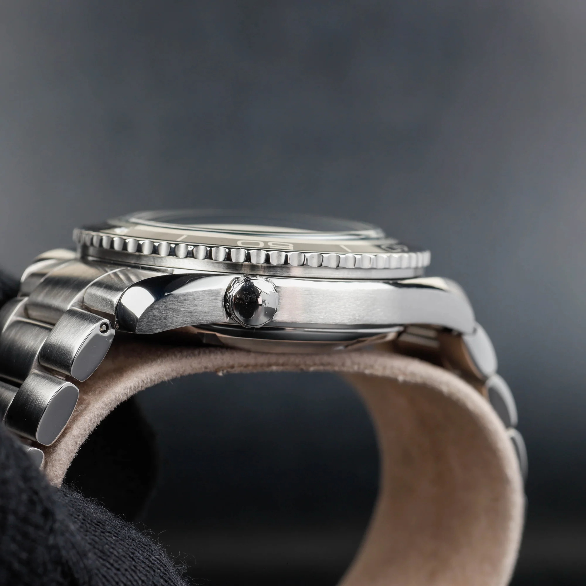 Omega Seamaster Planet Ocean acciaio 6