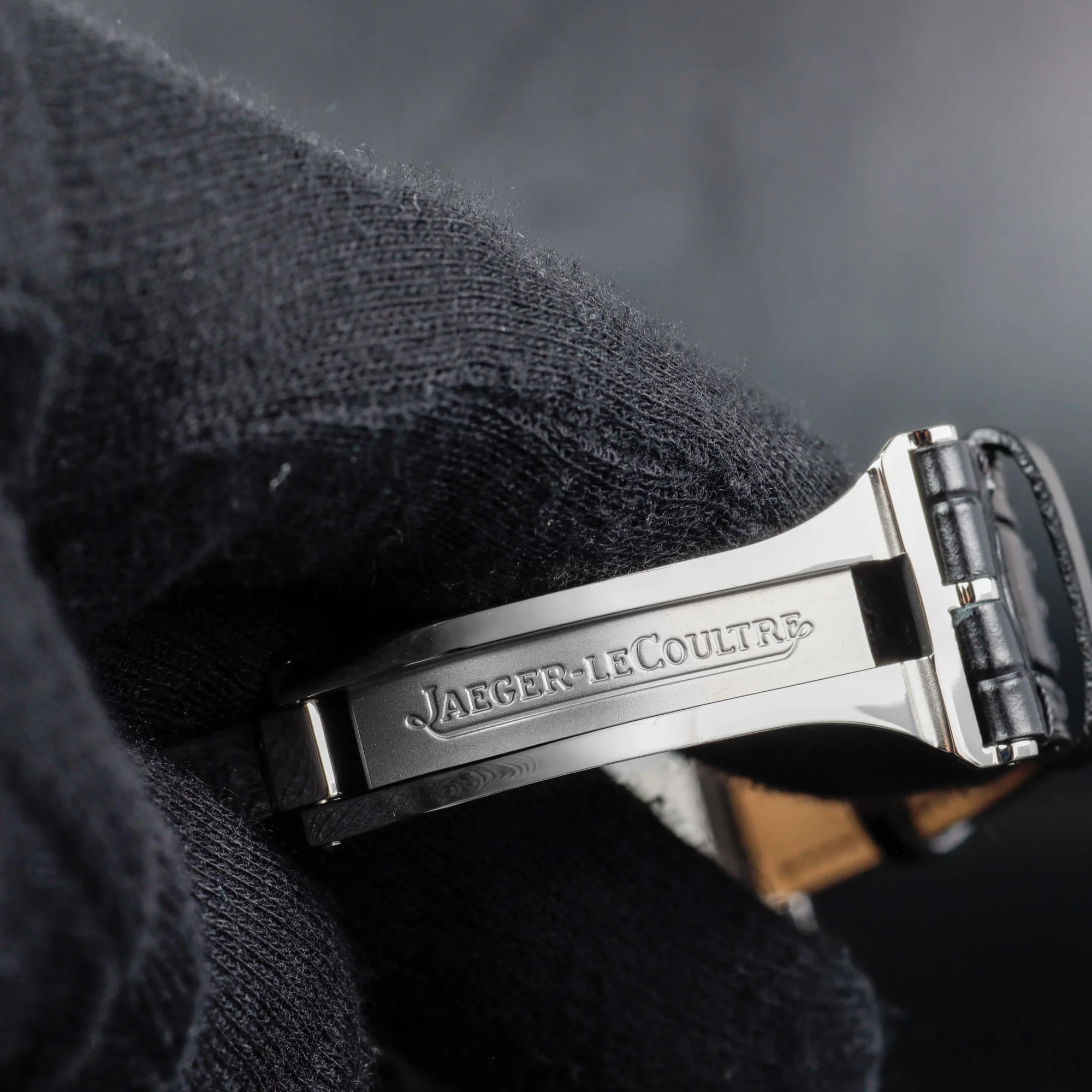 Jaeger-LeCoultre Reverso Grande Date steel 11