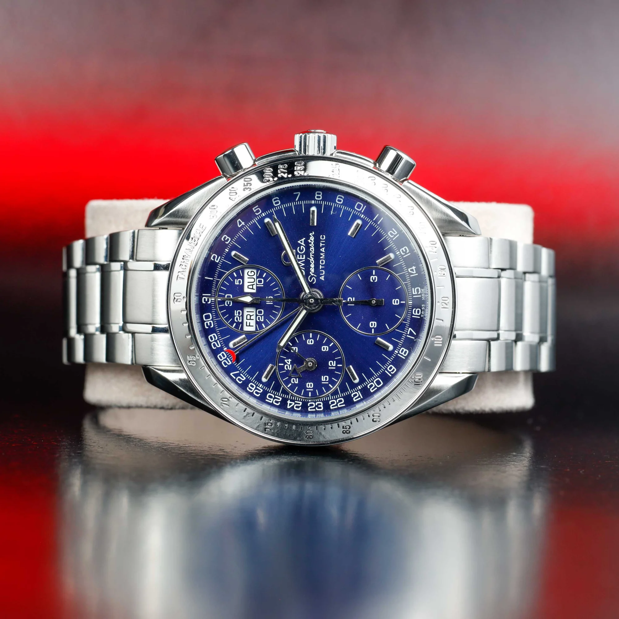 Omega Speedmaster Calendar steel
