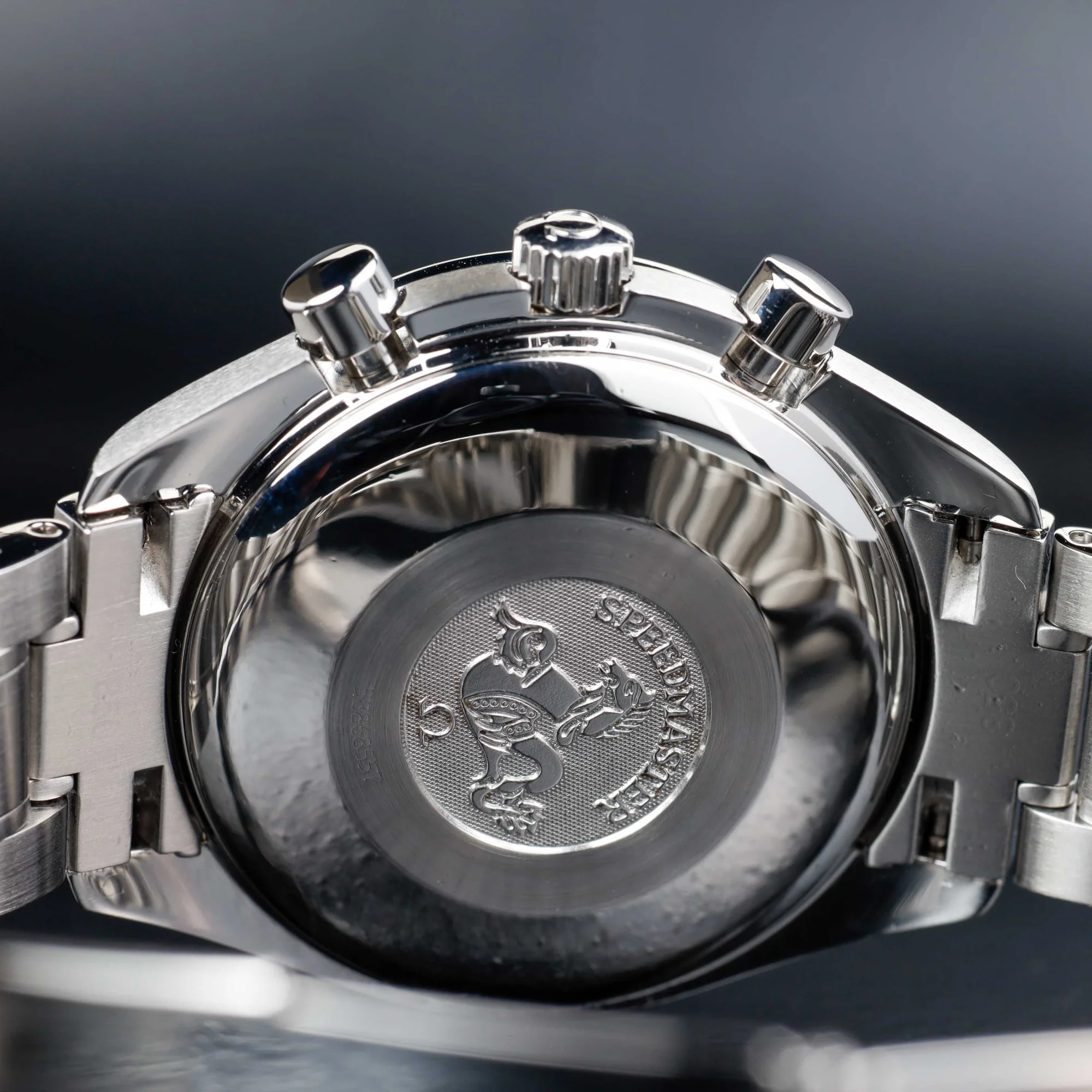 Omega Speedmaster Calendar steel 11