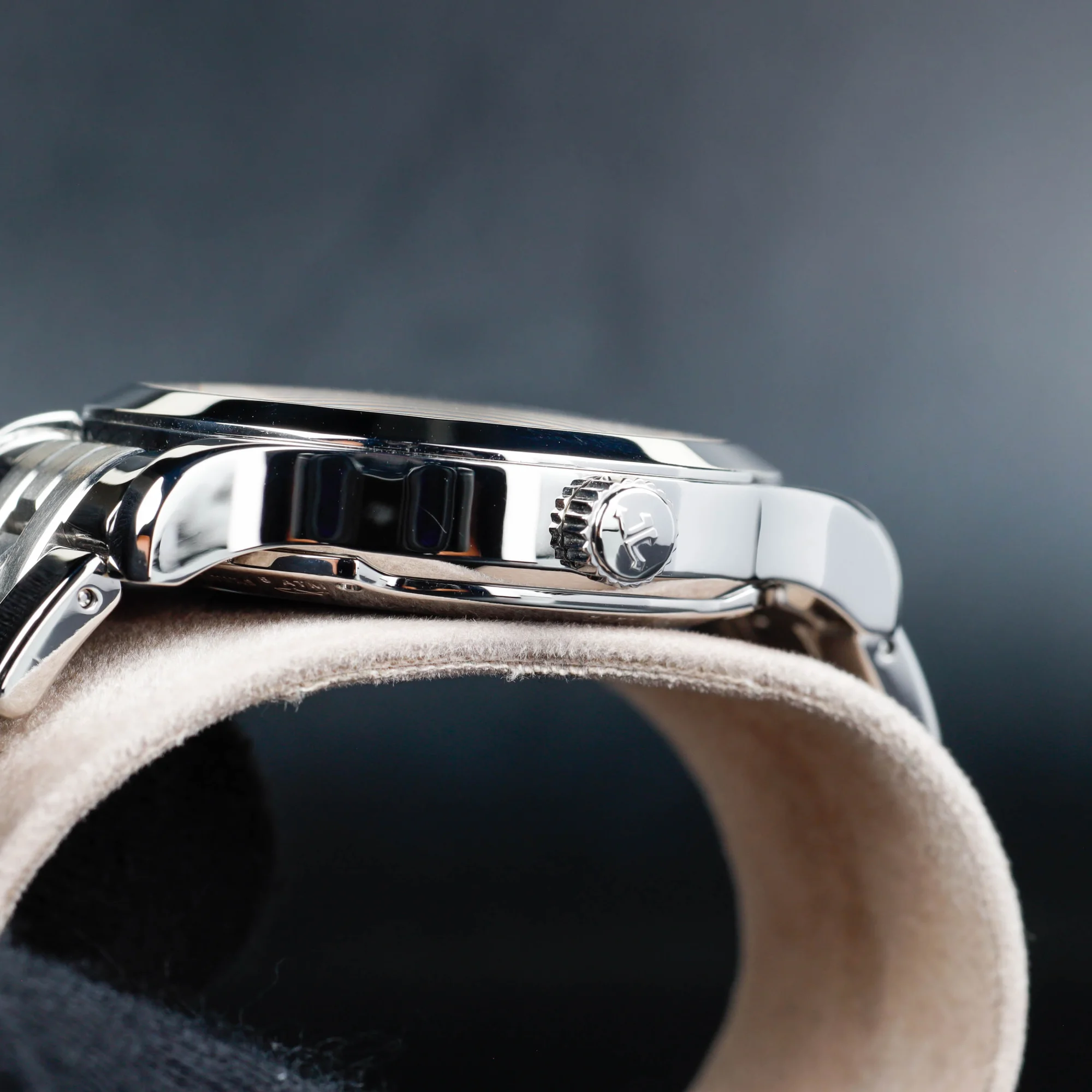 Jaeger-LeCoultre Q1628120-242 steel 6